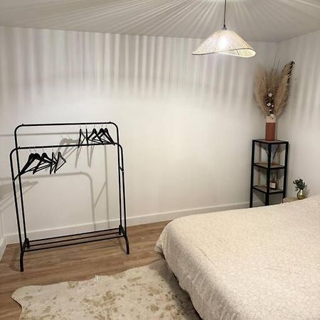 Appartement Eloi - 1 Chambre モン・ド・マルサン エクステリア 写真