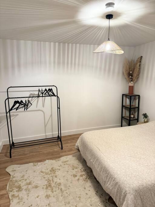 Appartement Eloi - 1 Chambre モン・ド・マルサン エクステリア 写真