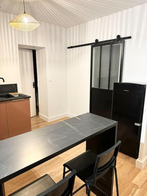 Appartement Eloi - 1 Chambre モン・ド・マルサン エクステリア 写真